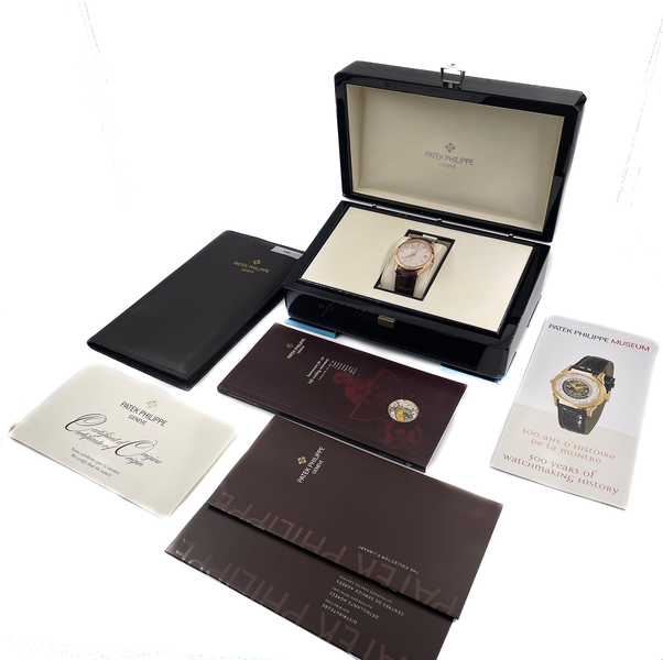 Patek Philippe Calatrava 5296R-010